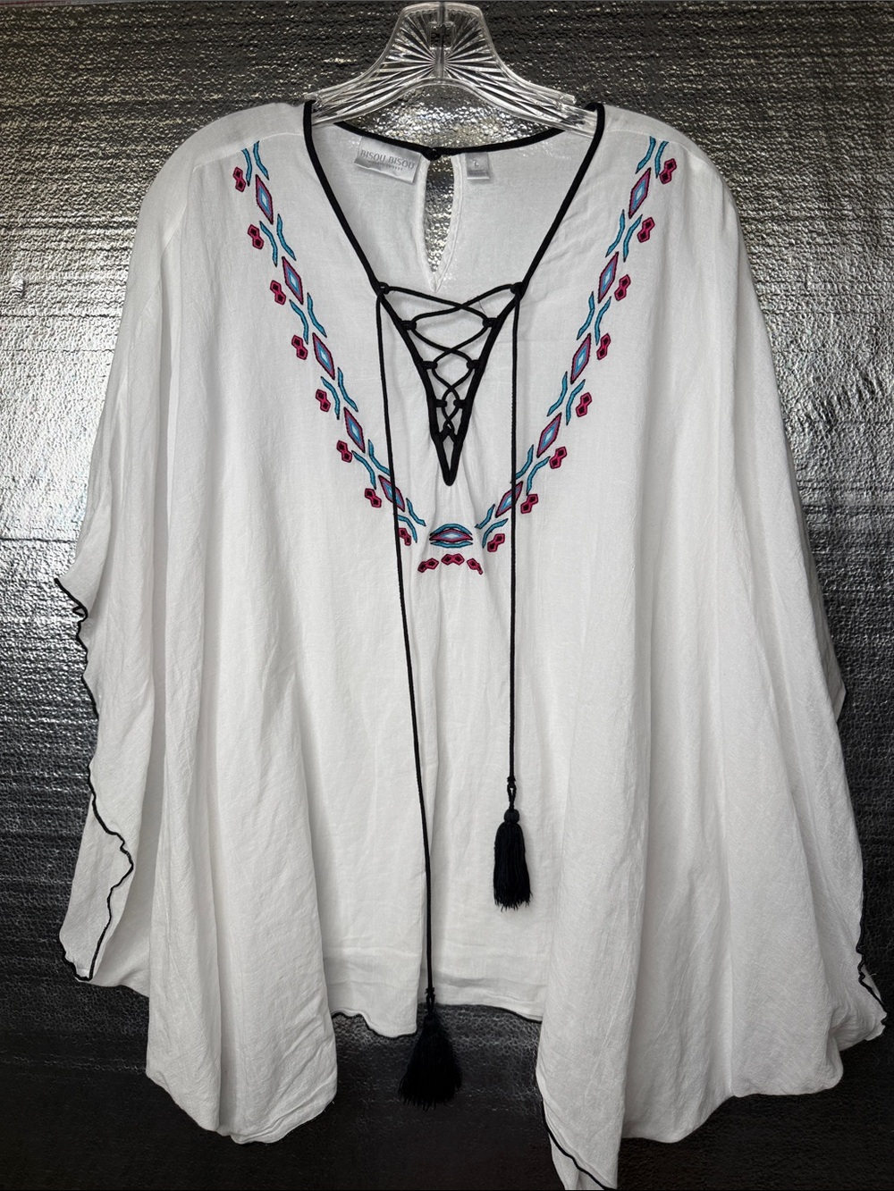 Bisou Bisou White Tunic with Teal and Magenta Embroidery